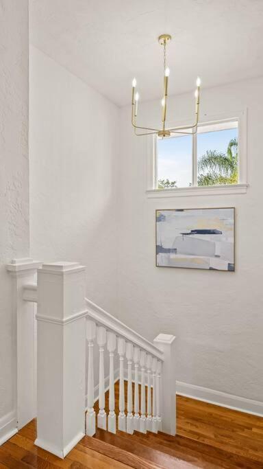 Modern Moroccan W/ Firepit, Bbq + Game Room! Tampa