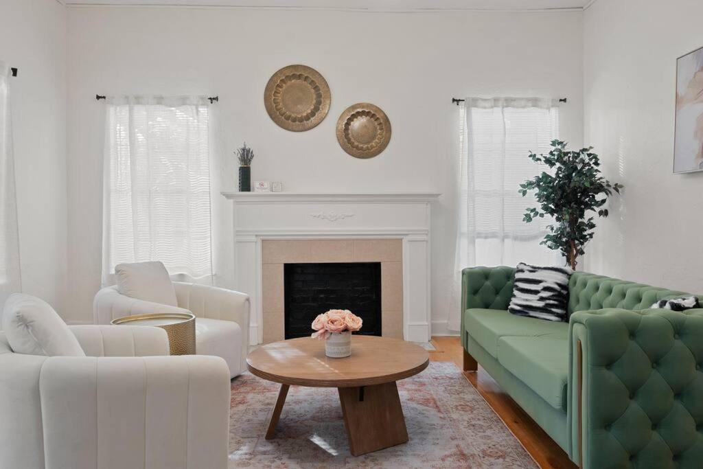 Apartment Modern Moroccan W/ Firepit, Bbq + Game Room! Tampa