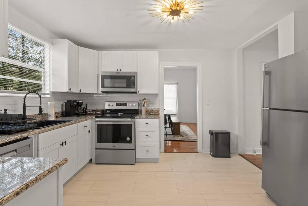 Modern Moroccan W/ Firepit, Bbq + Game Room! * Tampa