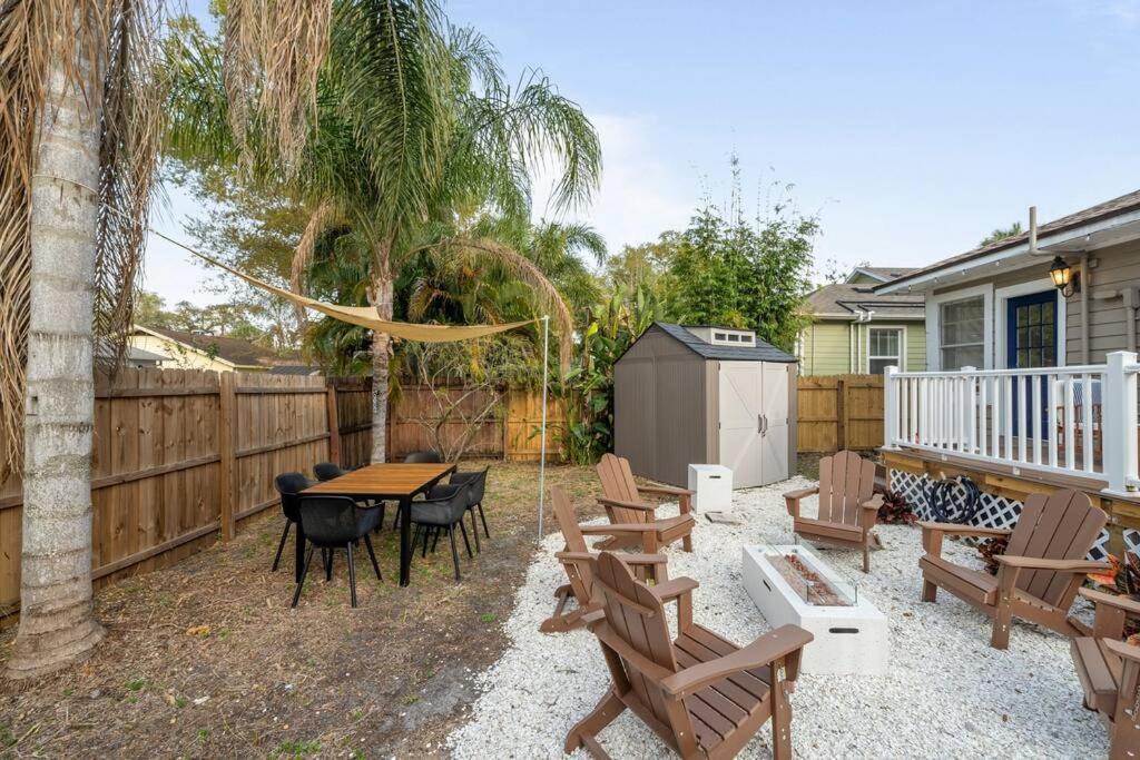 Apartment Modern Moroccan W/ Firepit, Bbq + Game Room!